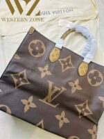 L0UIS VUITT0N TOTE - Image 4