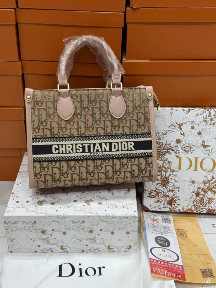 C DIOR 9212 - Image 3