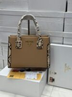 PRADA 0099 - Image 4