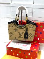 LV BOOB BOX - Image 4