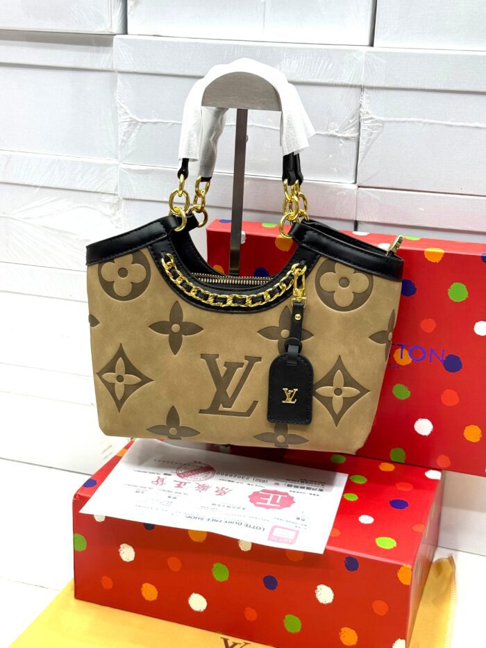 LV BOOB BOX - Image 4