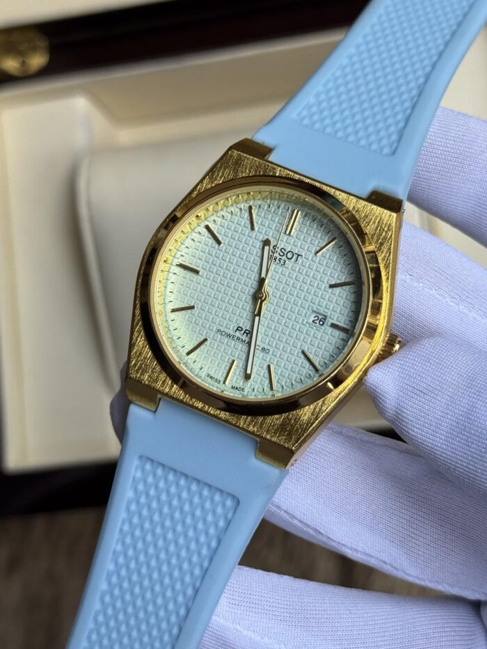 WATCH 023 - Image 1