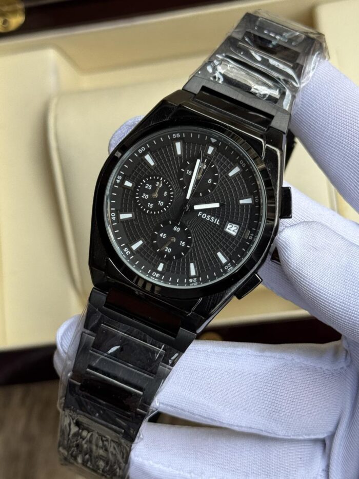 WATCH 019 - Image 1