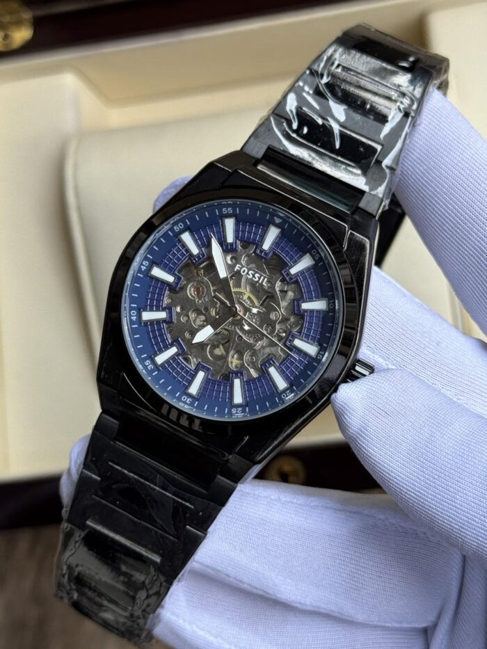 WATCH 021 - Image 1