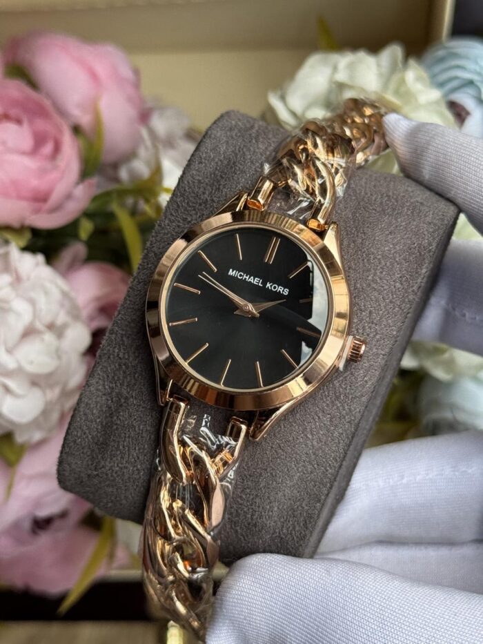 WATCH 039 - Image 1