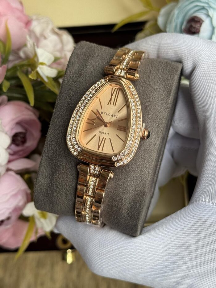 WATCH 083 - Image 1