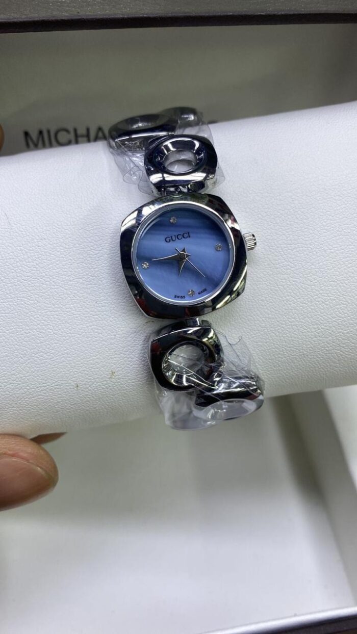 WATCH 051 - Image 1