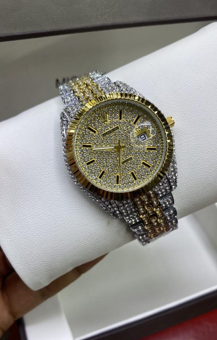 WATCH 065 - Image 1
