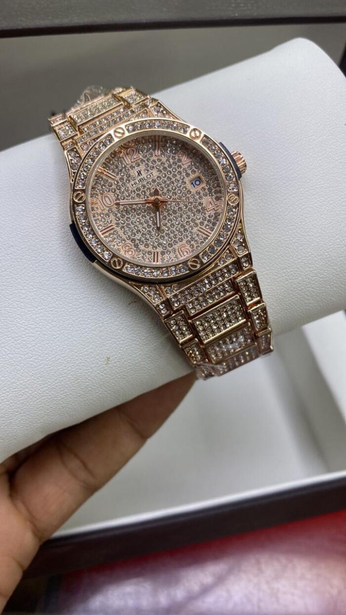 WATCH 071 - Image 1