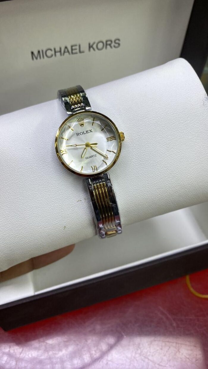 WATCH 077 - Image 1