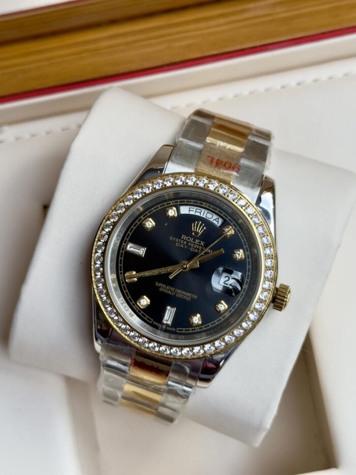 WATCH 84 - Image 1