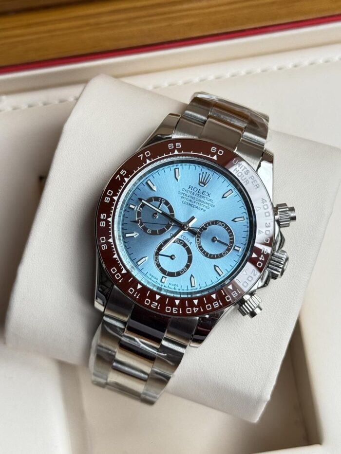WATCH 92 - Image 1