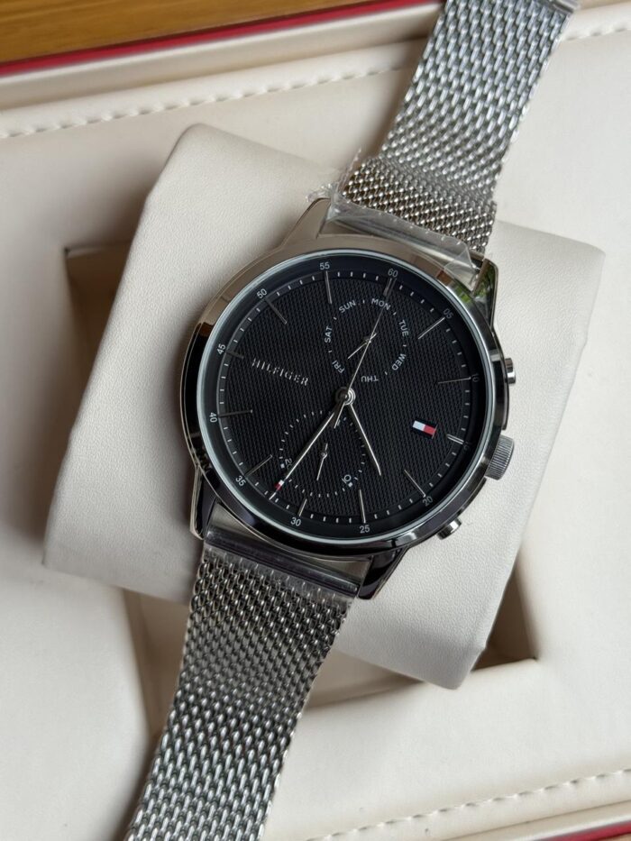 WATCH 95 - Image 1
