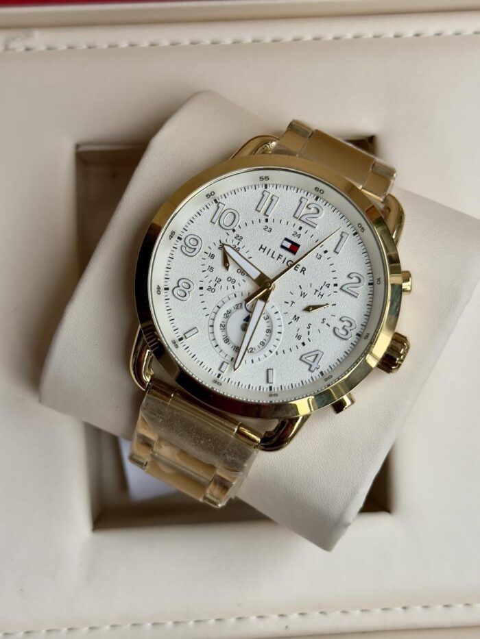 WATCH 97 - Image 1
