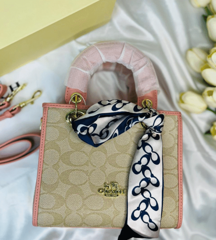 COACH - Image 2