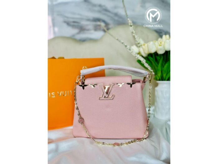 LOUIS VUITTON 909 - Image 1
